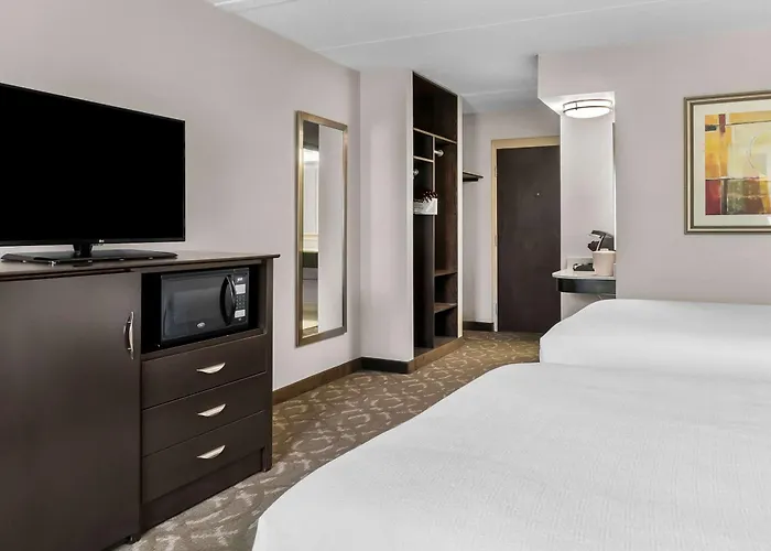 Best Western Okemos/East Lansing Hotel & Suites